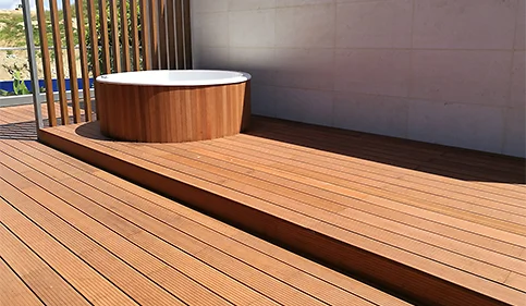 Terrassendielen aus Holz